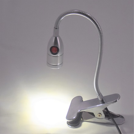 light on 440.jpg
