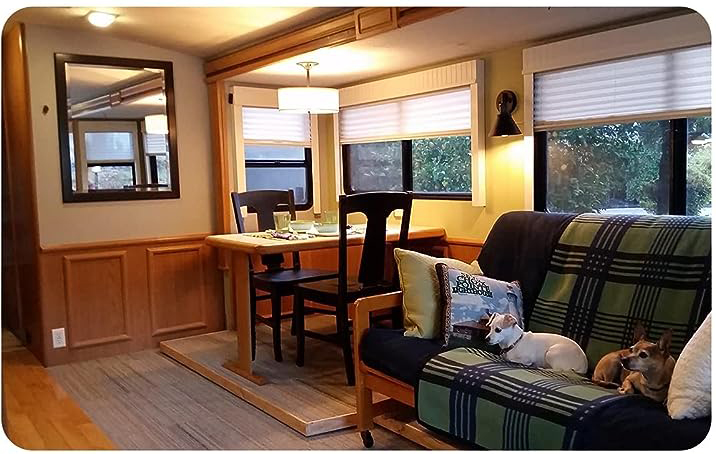 RV Interior.jpg